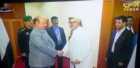 الدكتور غالب القرشي مع الرئيس عبدربه منصور هادي